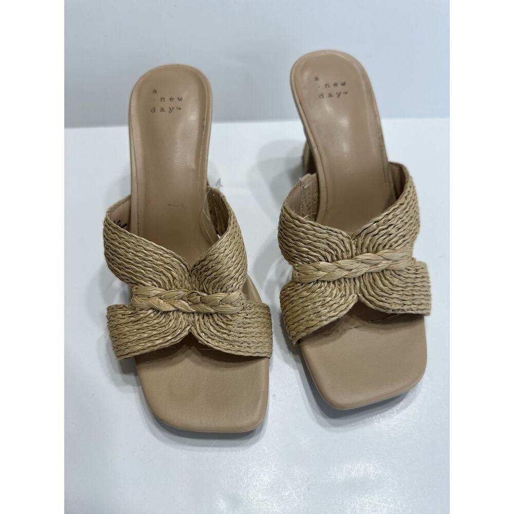 A New Day Womens Tan Beige Woven Sandals Size 7